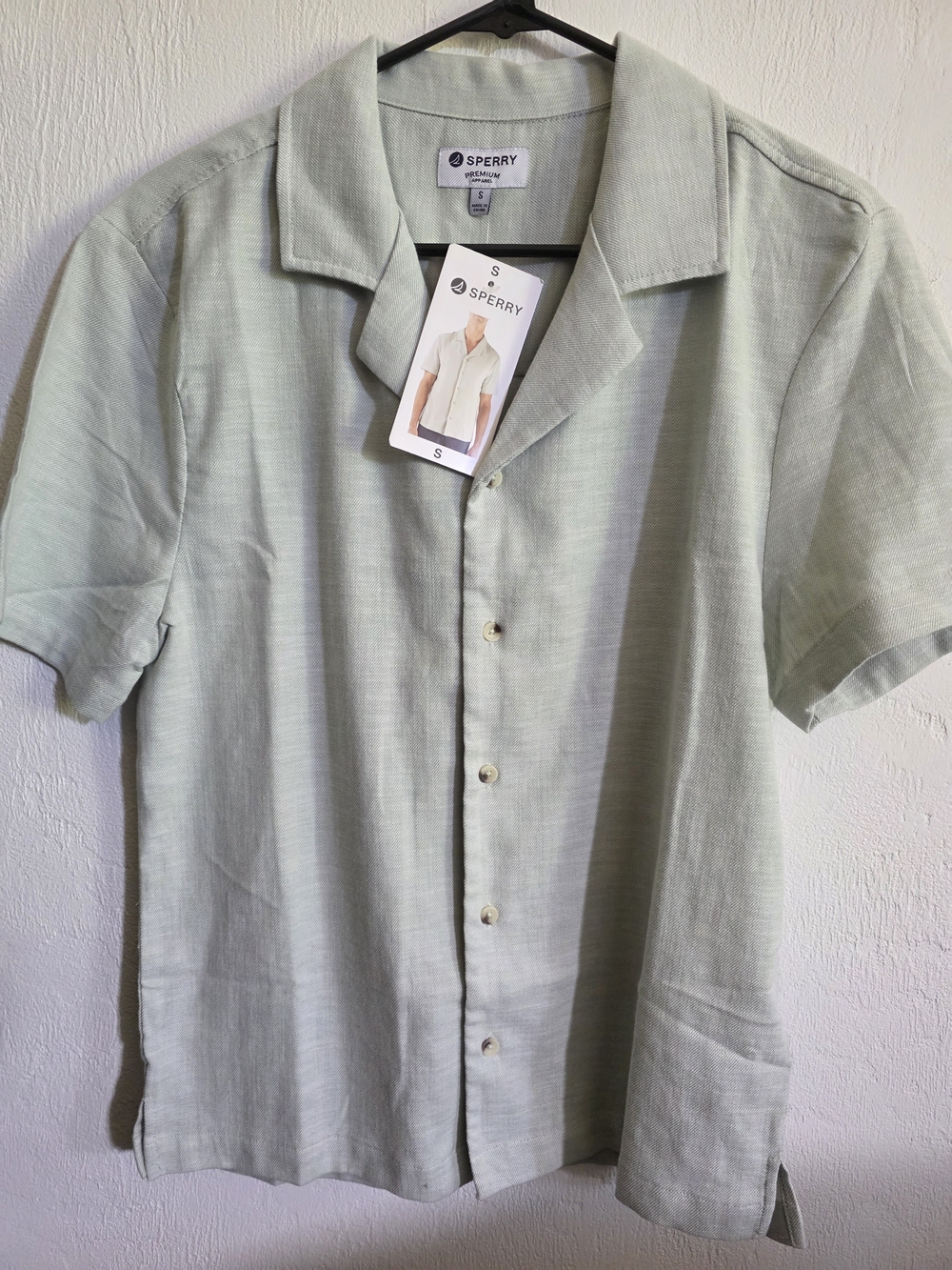 Sperry Short Sleeve Button-Front Camp Shirt in Sage Green
